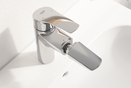 Смеситель для раковины с выдвижной лейкой Grohe Eurosmart 23976 003 (23976003) хром 